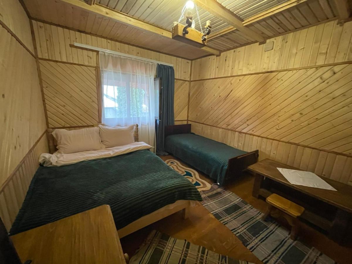 Лісова Хатинка Apartamento Kelechin Exterior foto