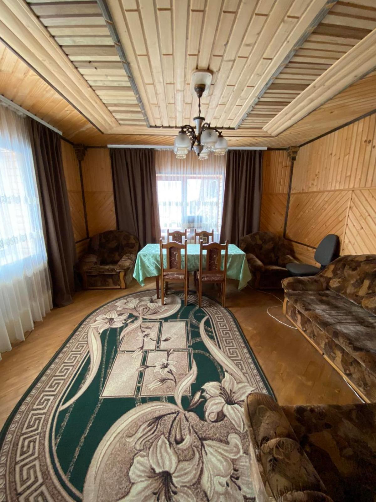 Лісова Хатинка Apartamento Kelechin Exterior foto