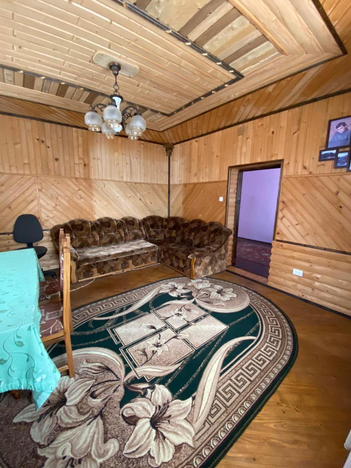 Лісова Хатинка Apartamento Kelechin Exterior foto