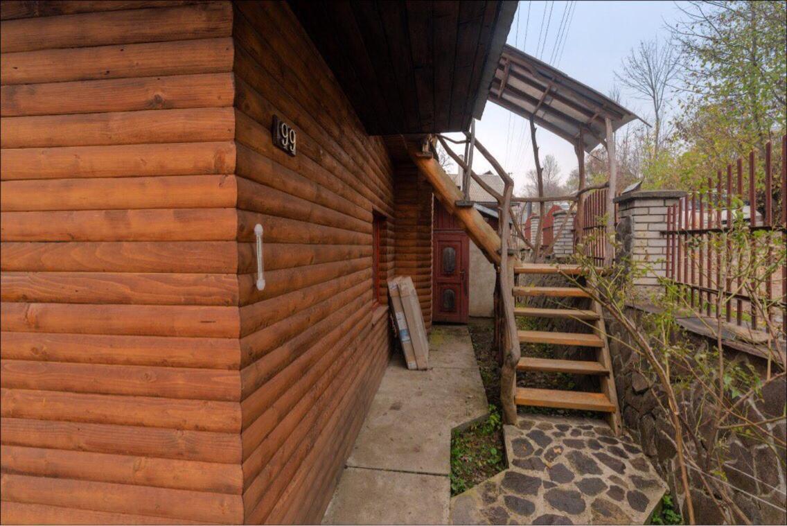 Лісова Хатинка Apartamento Kelechin Exterior foto